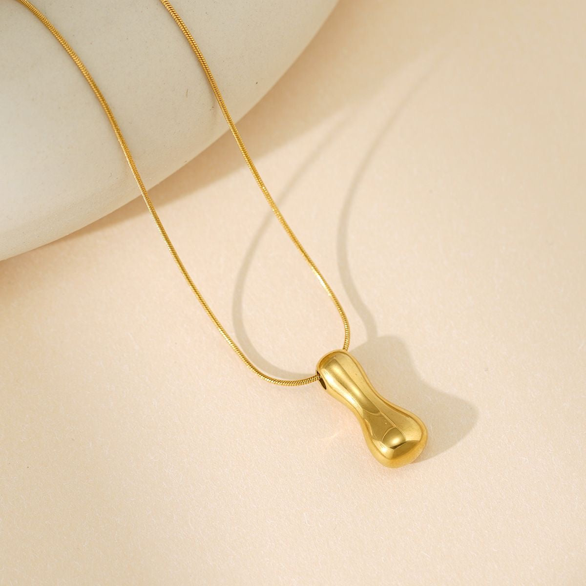 A-Z Bubble Letter Necklace 18K Gold Letter Pendant